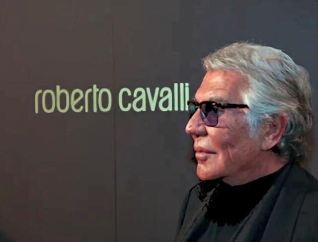 L’Addio a Roberto Cavalli, icona della Moda Italiana